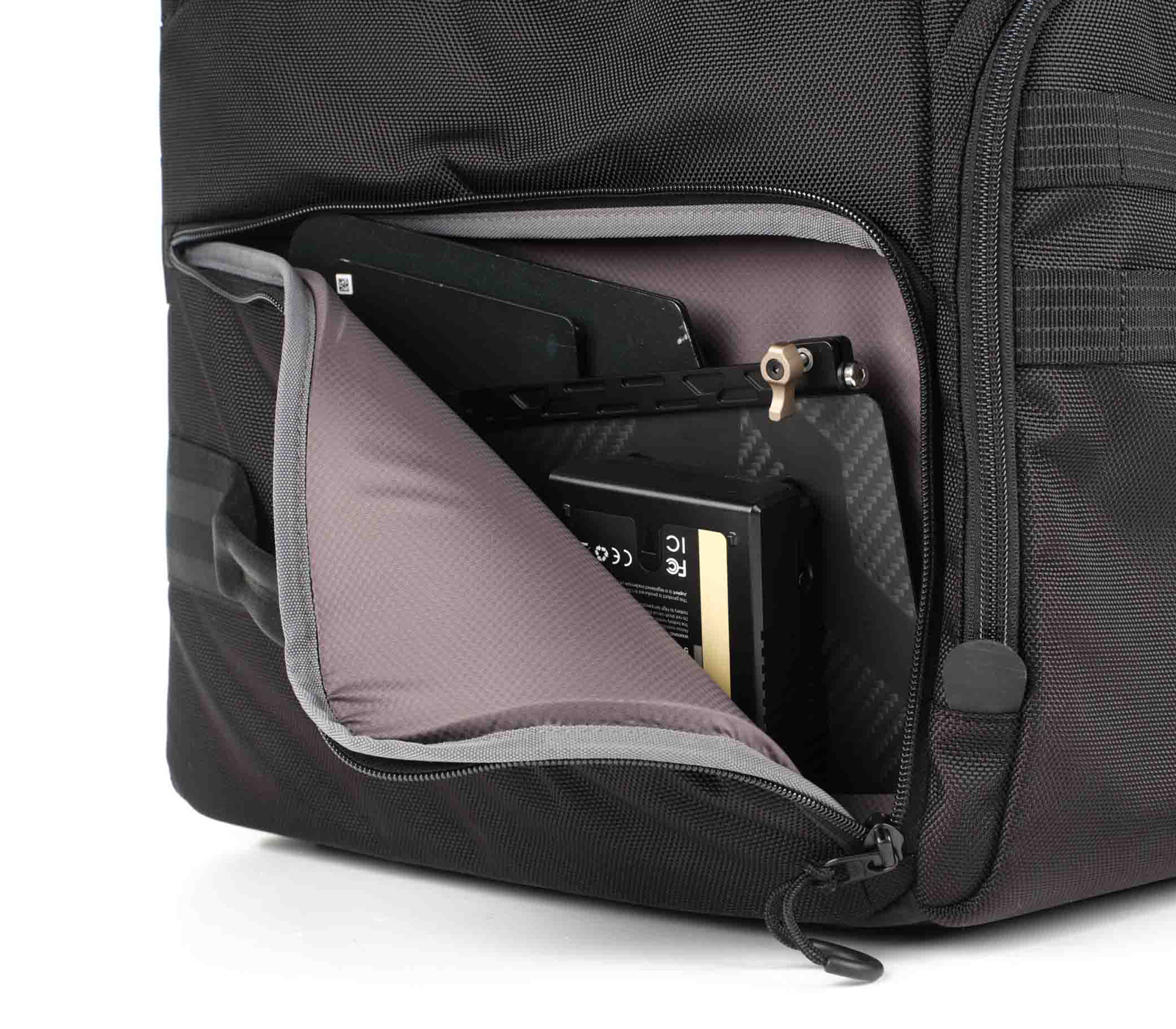 Сумка Tenba Cineluxe v2 Shoulder Bag 24