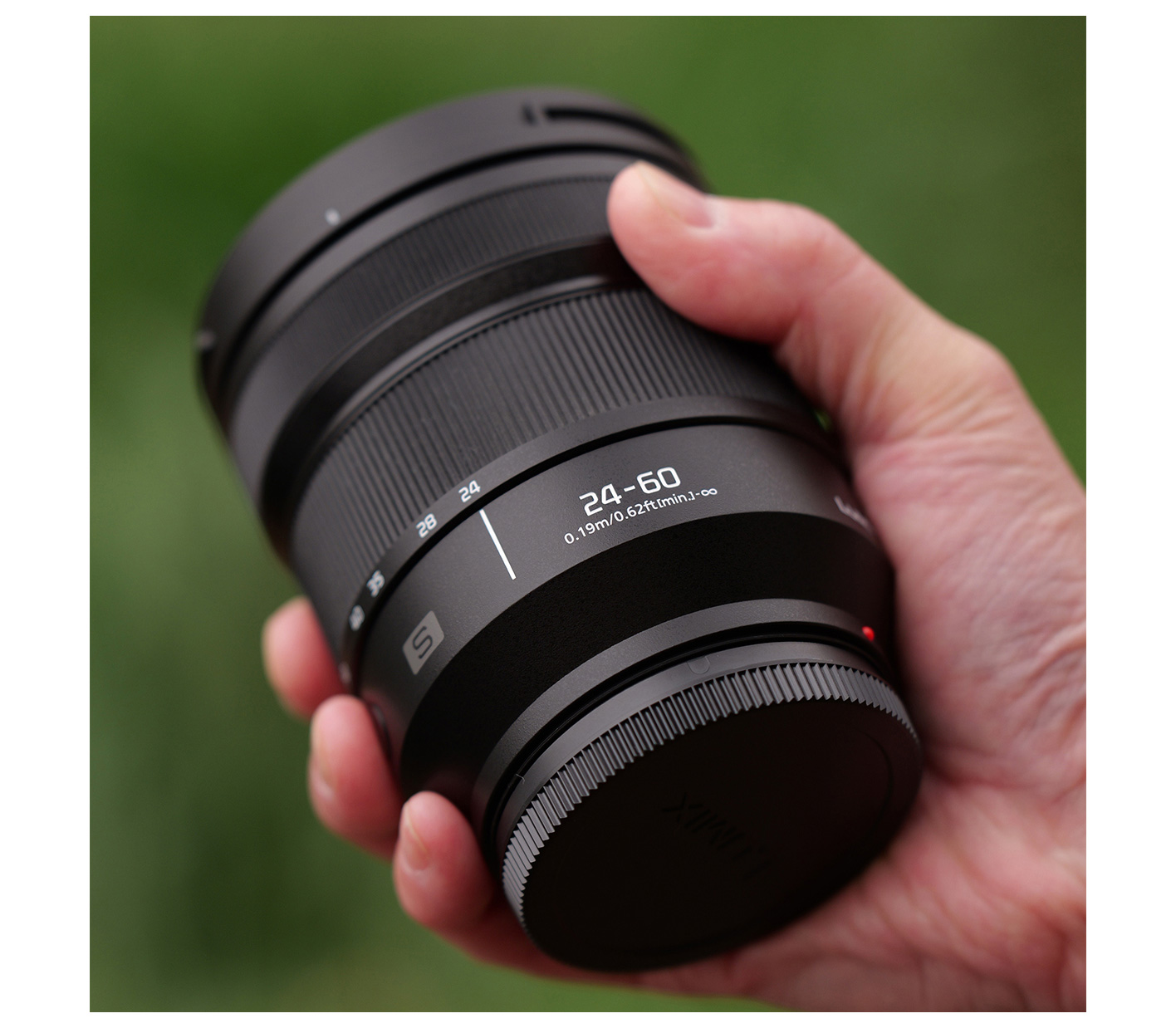 Объектив Panasonic Lumix S 24-60mm f/2.8