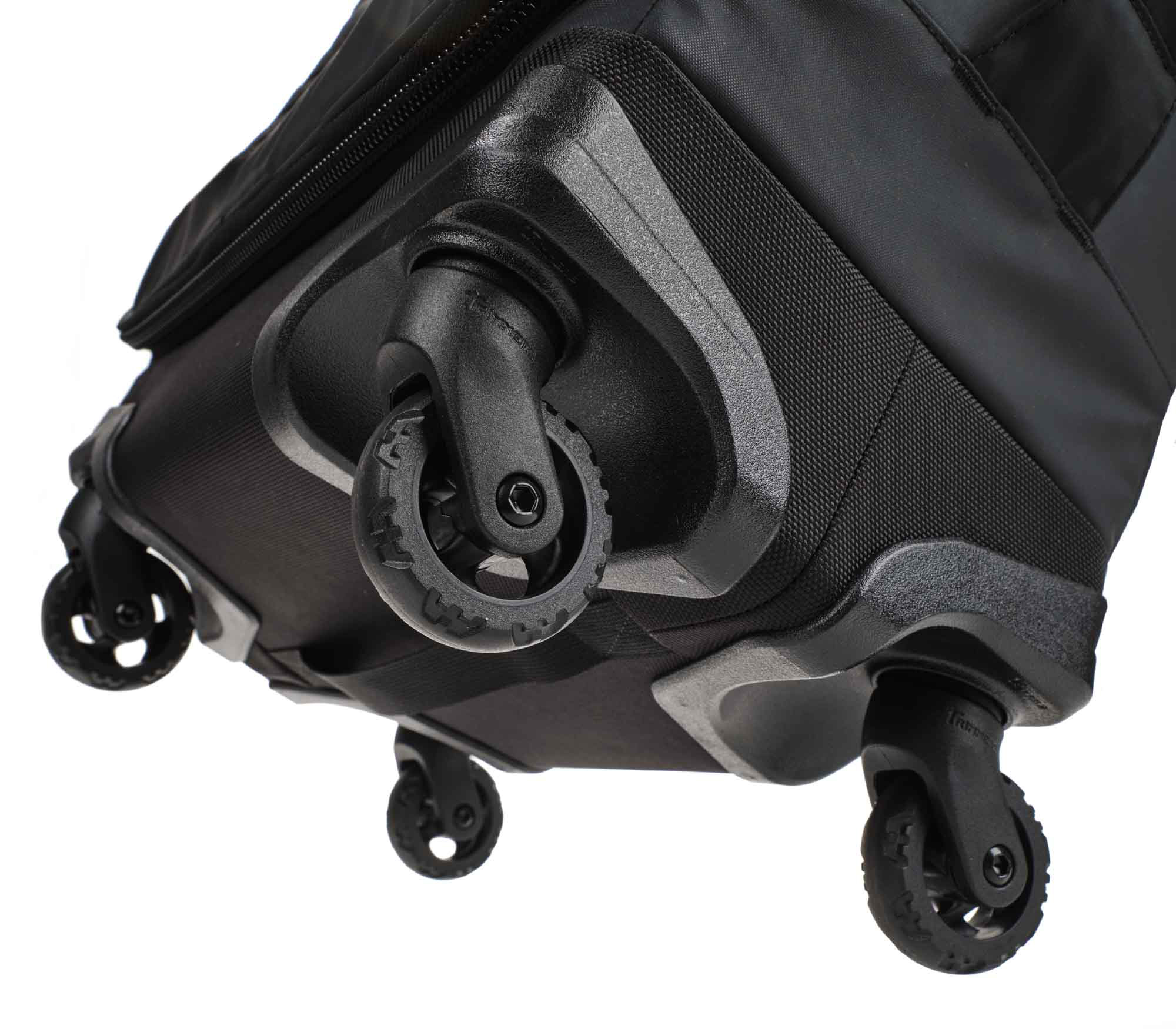 Чемодан-рюкзак на колесах Tenba Axis v2 28L Spinner Backpack Black