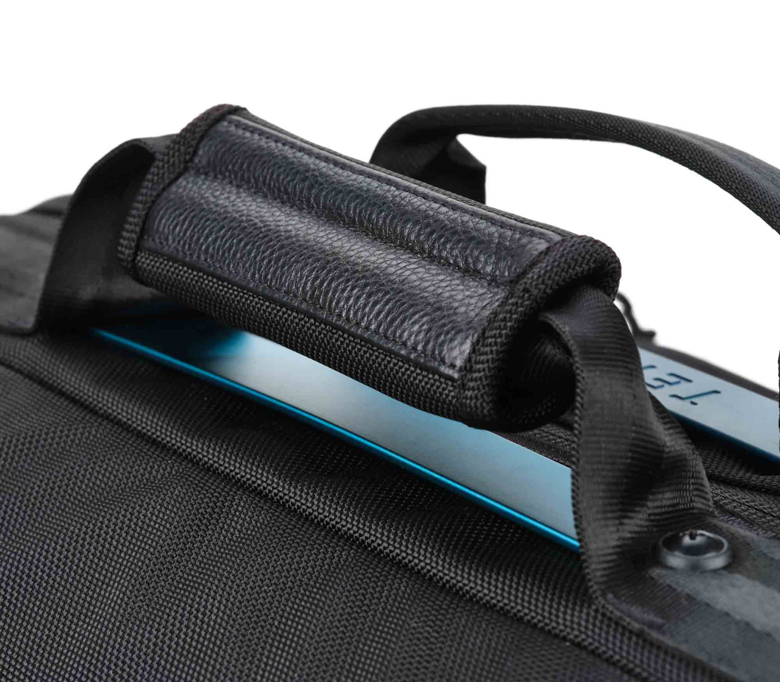 Сумка Tenba Cineluxe v2 Shoulder Bag 24