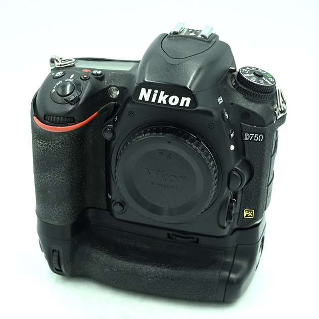 Зеркальный фотоаппарат Nikon D750 Body (состояние 3) (б/у)