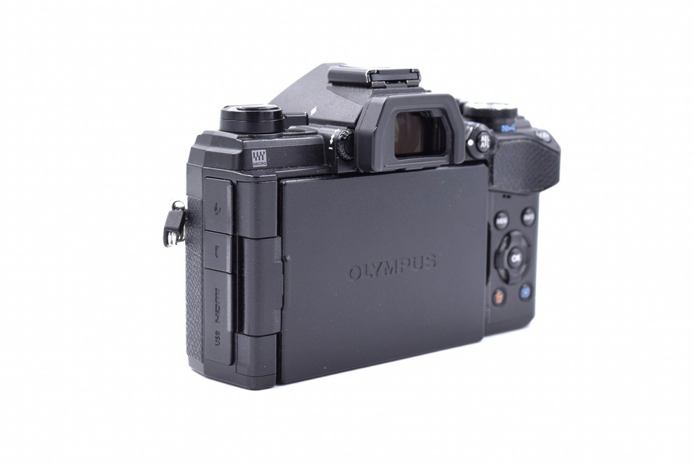 Беззеркальный фотоаппарат Olympus OM-D E-M5 Mark III Body, черный (состояние 5) (б/у)