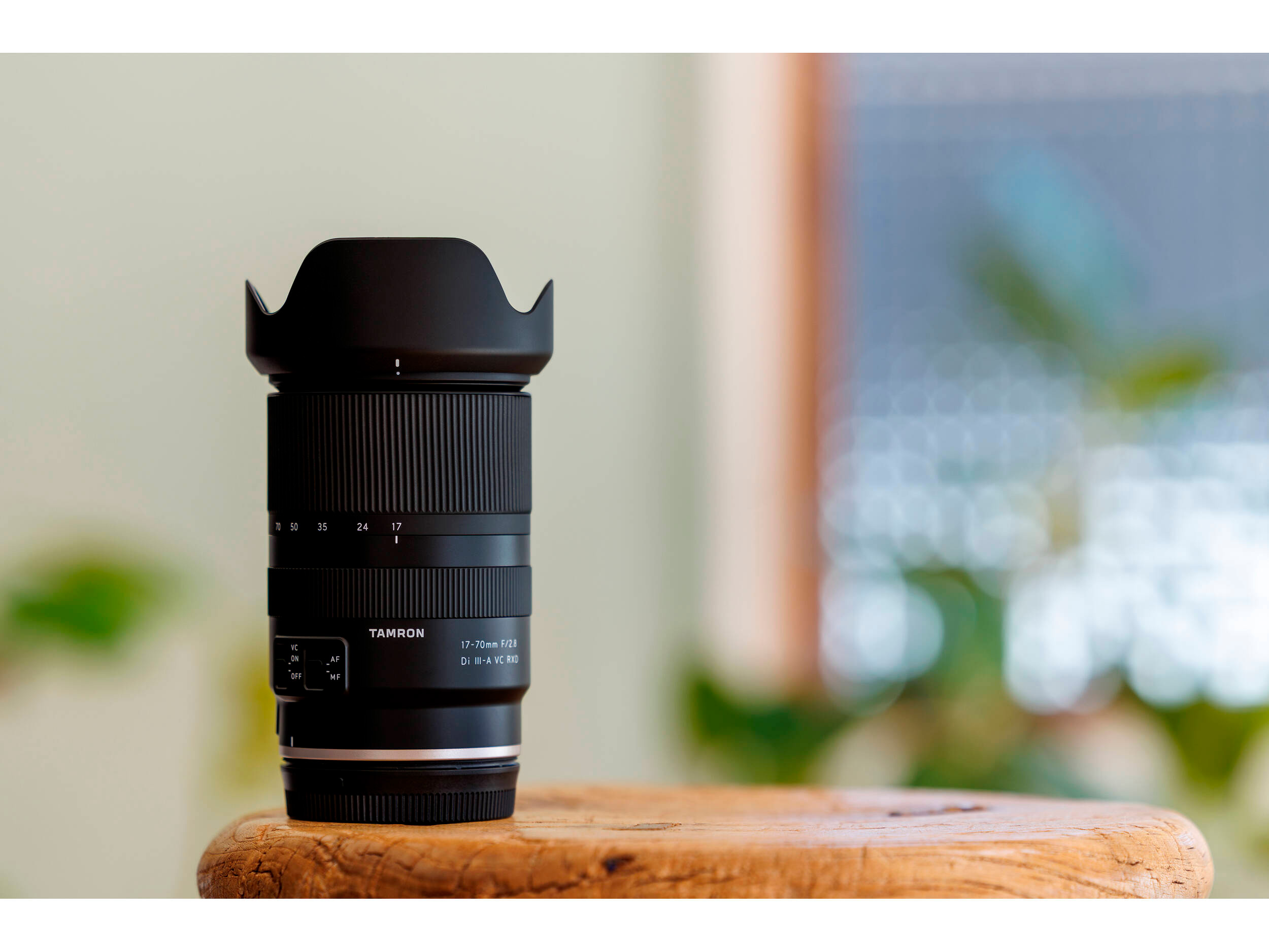 Объектив Tamron 17-70mm f/2.8 Di III-A VC RXD Canon RF (APS-C)