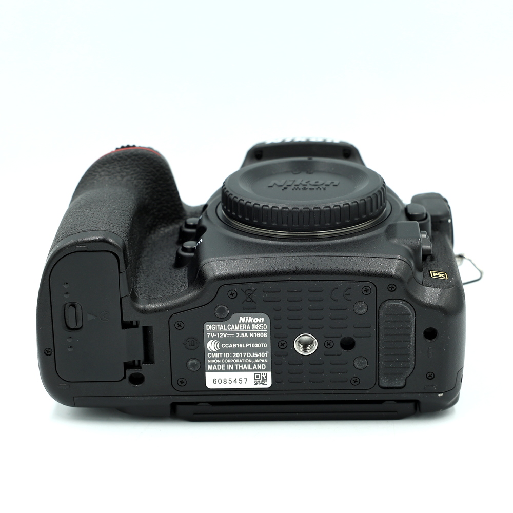 Зеркальный фотоаппарат Nikon D850 Body (состояние 5-) (б/у)