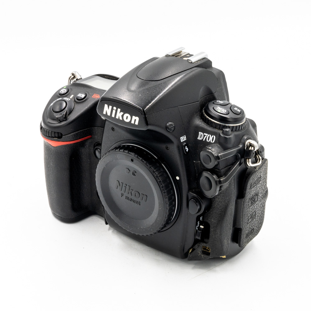 Зеркальный фотоаппарат Nikon D700 Body (состояние 3) (б/у)