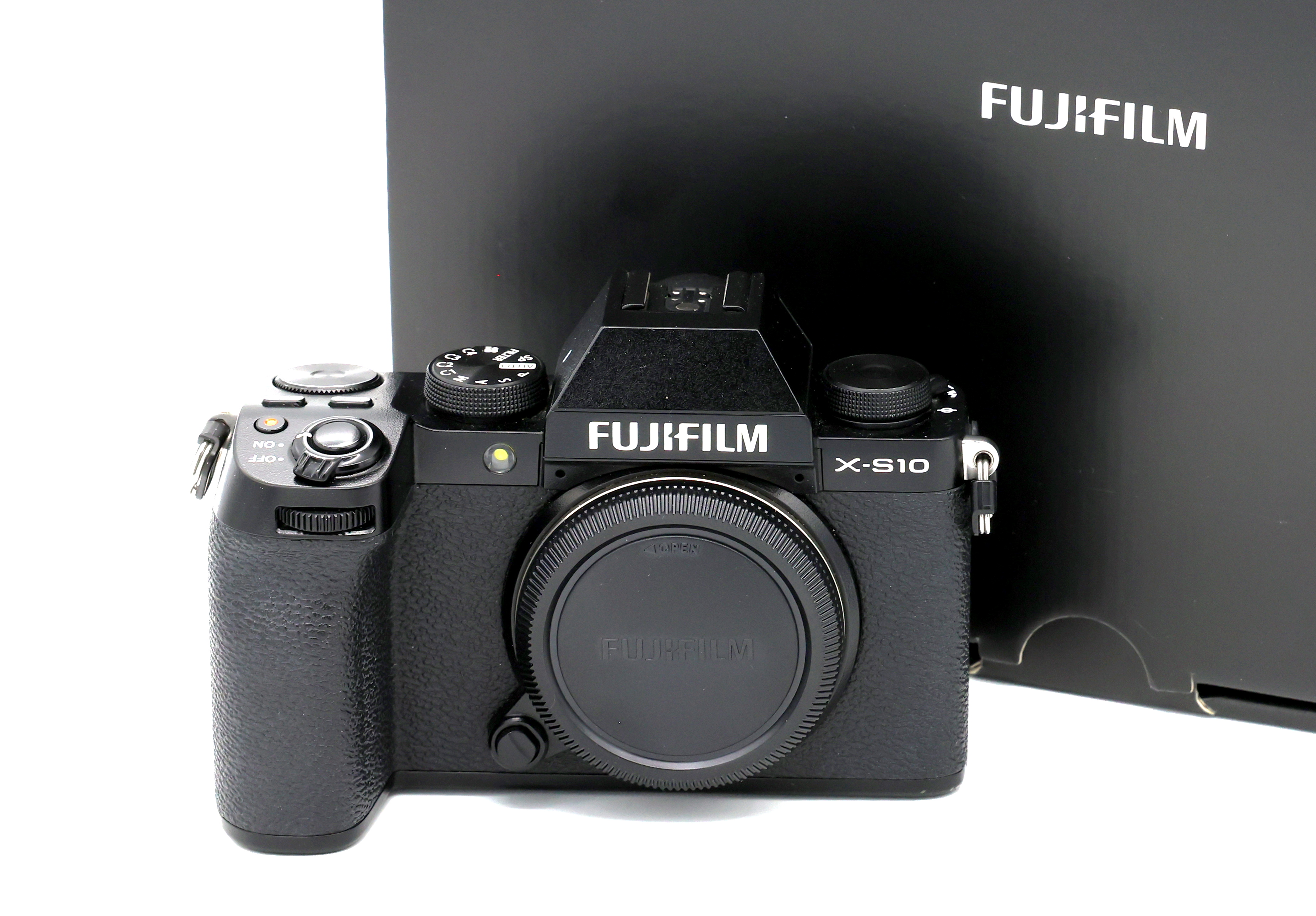 Беззеркальный фотоаппарат Fujifilm X-S10 Body (состояние 4) (б/у)