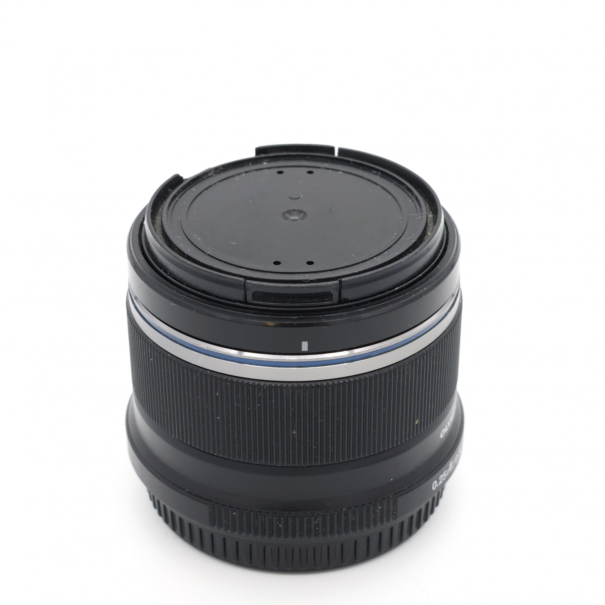 Объектив Olympus M.Zuiko Digital 25mm f/1.8 black (состояние 4) (б/у)