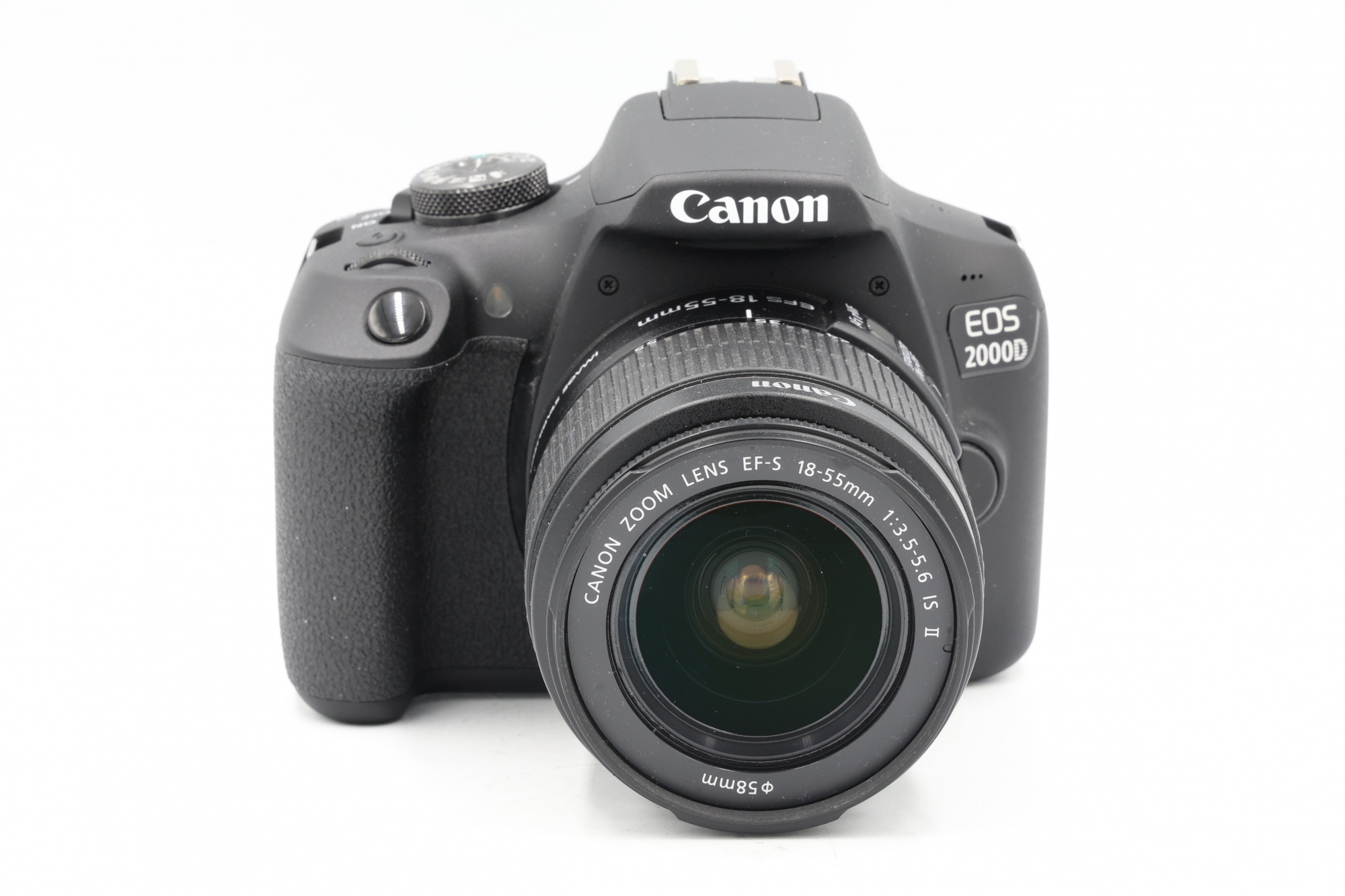 Зеркальный фотоаппарат Canon EOS 2000D Kit EF-S 18-55mm f/3.5-5.6 IS II (состояние 5) (б/у)