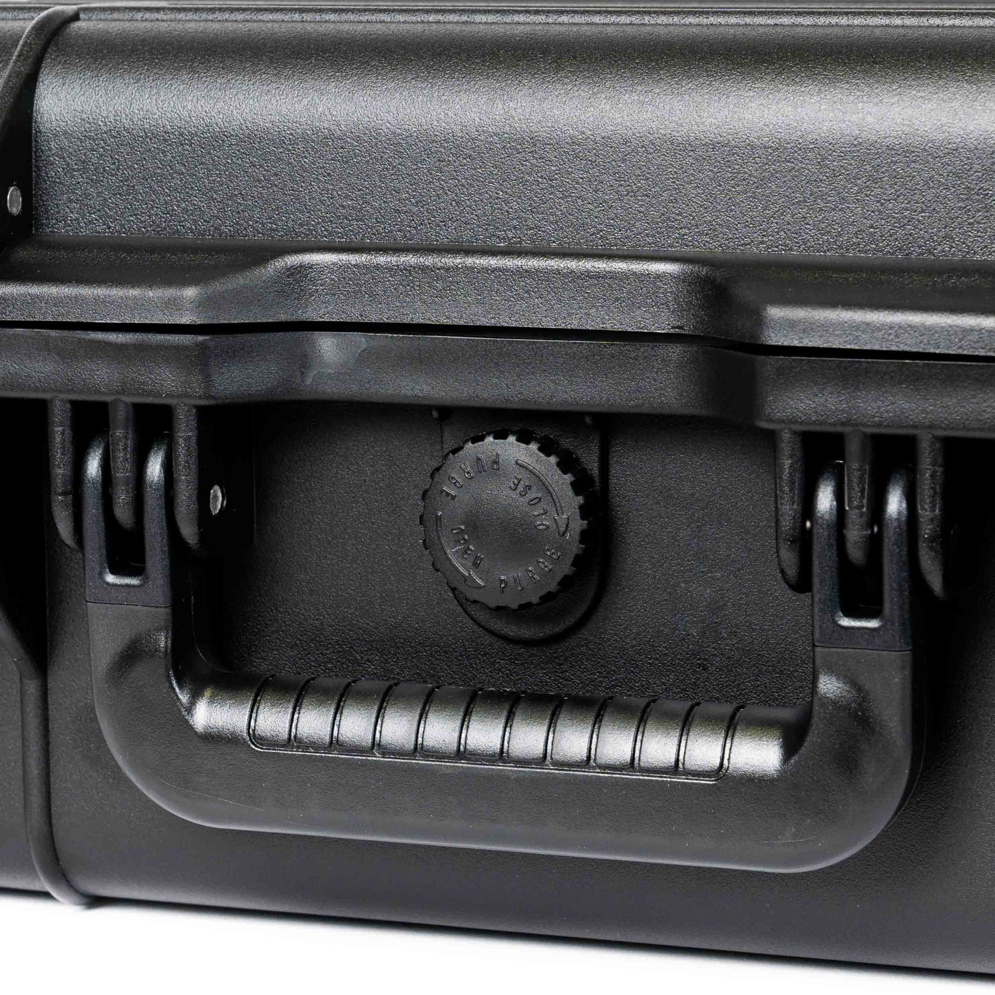 Защитный кейс для фототехники Bolla WR-13 противоударный, водонепроницаемый, 42 х 32.7 х 17.2 см