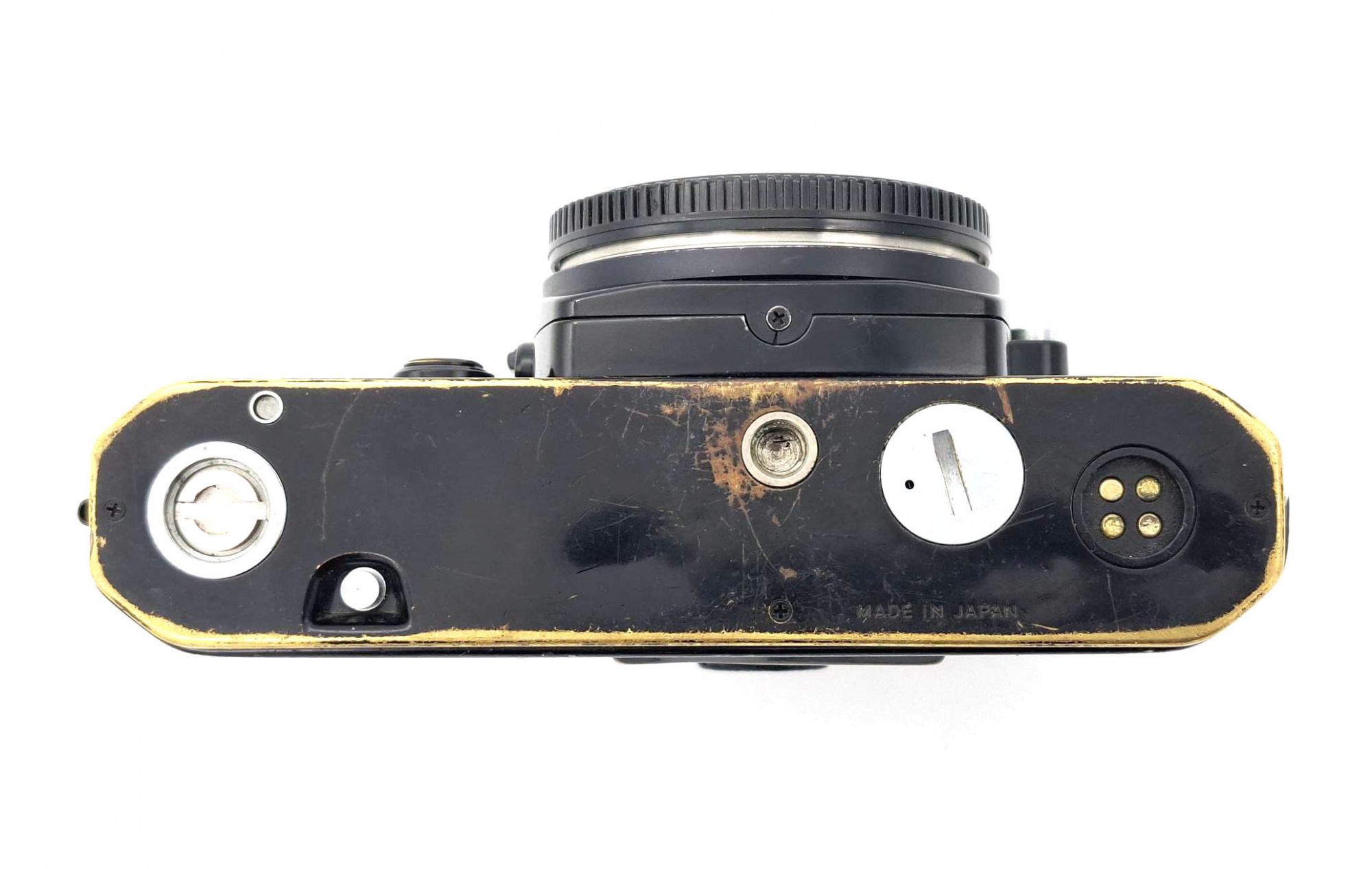 Пленочный фотоаппарат Nikon FE, черный (состояния 4) (б/у)
