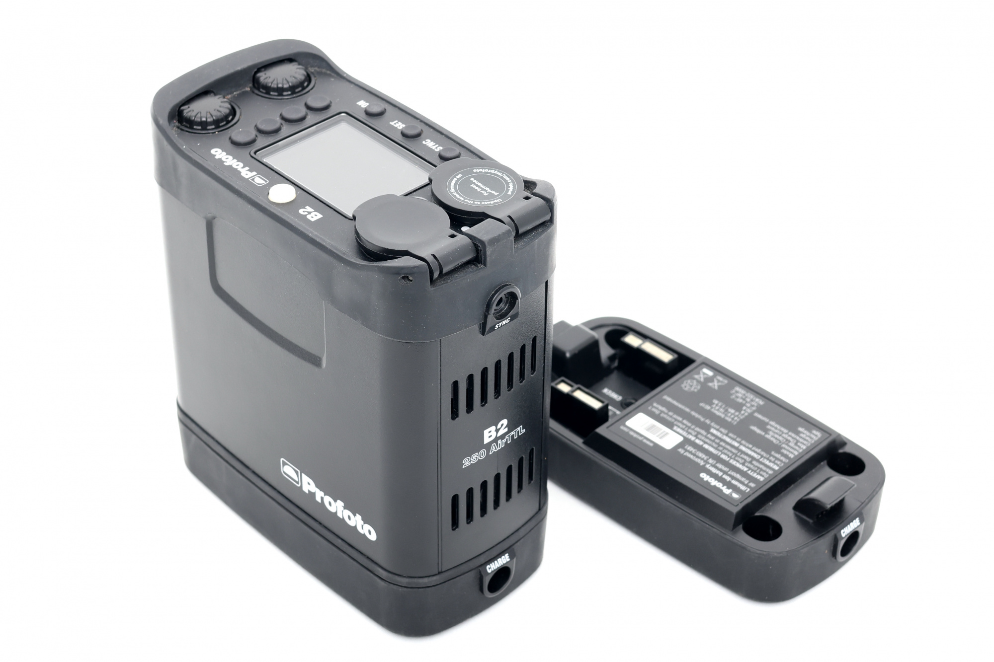 Генераторный импульсный свет Profoto B2 250 AirTTL Location Kit + B2 Air TTL Extension cable 3m (состояние 5-) (б/у)