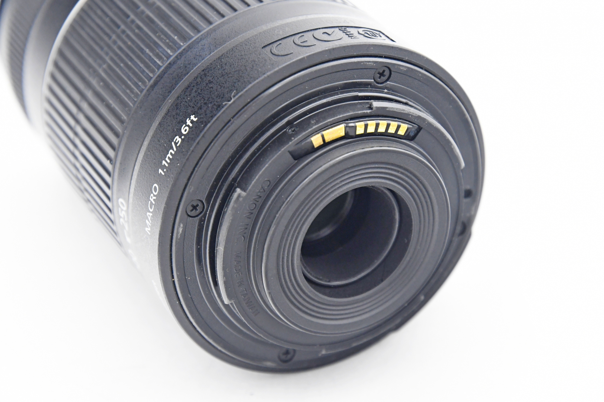 Объектив Canon EF-S 55-250mm f/4-5.6 IS (состояние 4) (б/у)